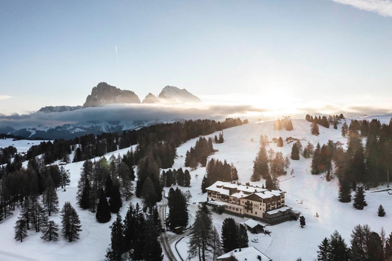 Hotel Steger-Dellai Alpe Di Siusi Exterior photo